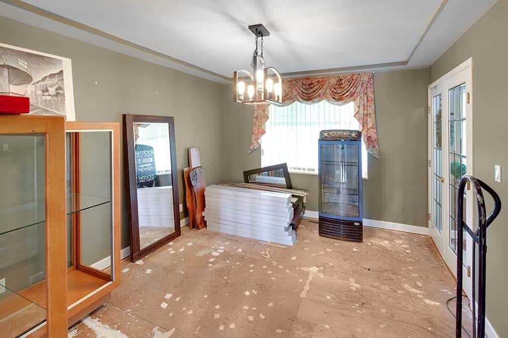 18851 74 AVENUE — Surrey, British Columbia - Photo 5 of 39