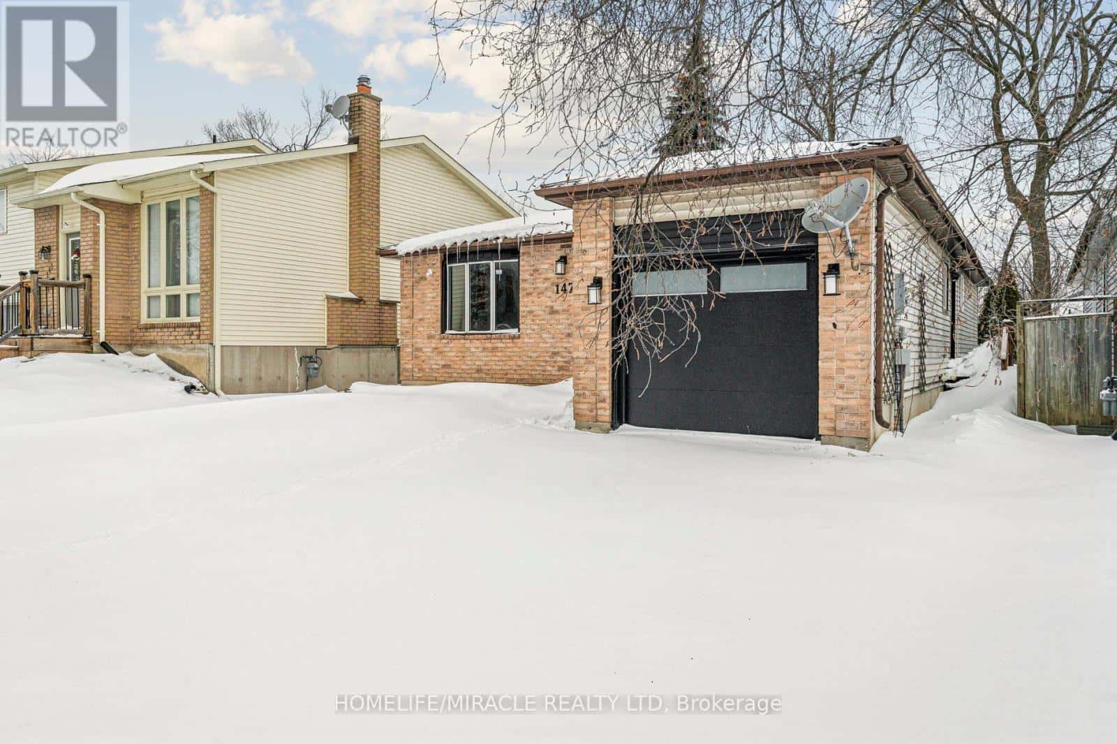 147 HICKLING TRAIL — Barrie (Grove East), Ontario - Photo 4 of 42