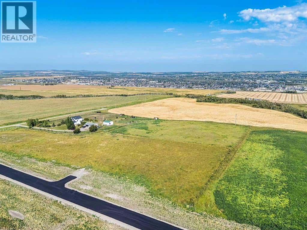 386208 32 Street East