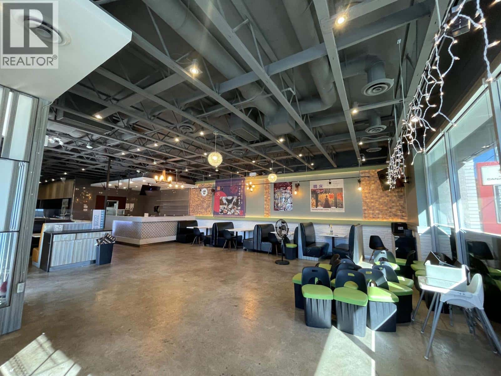 Burnaby — Burnaby - Photo 5 of 18