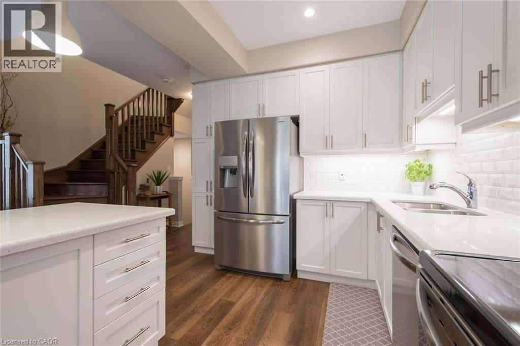 Ancaster — Ancaster - Photo 2 of 7