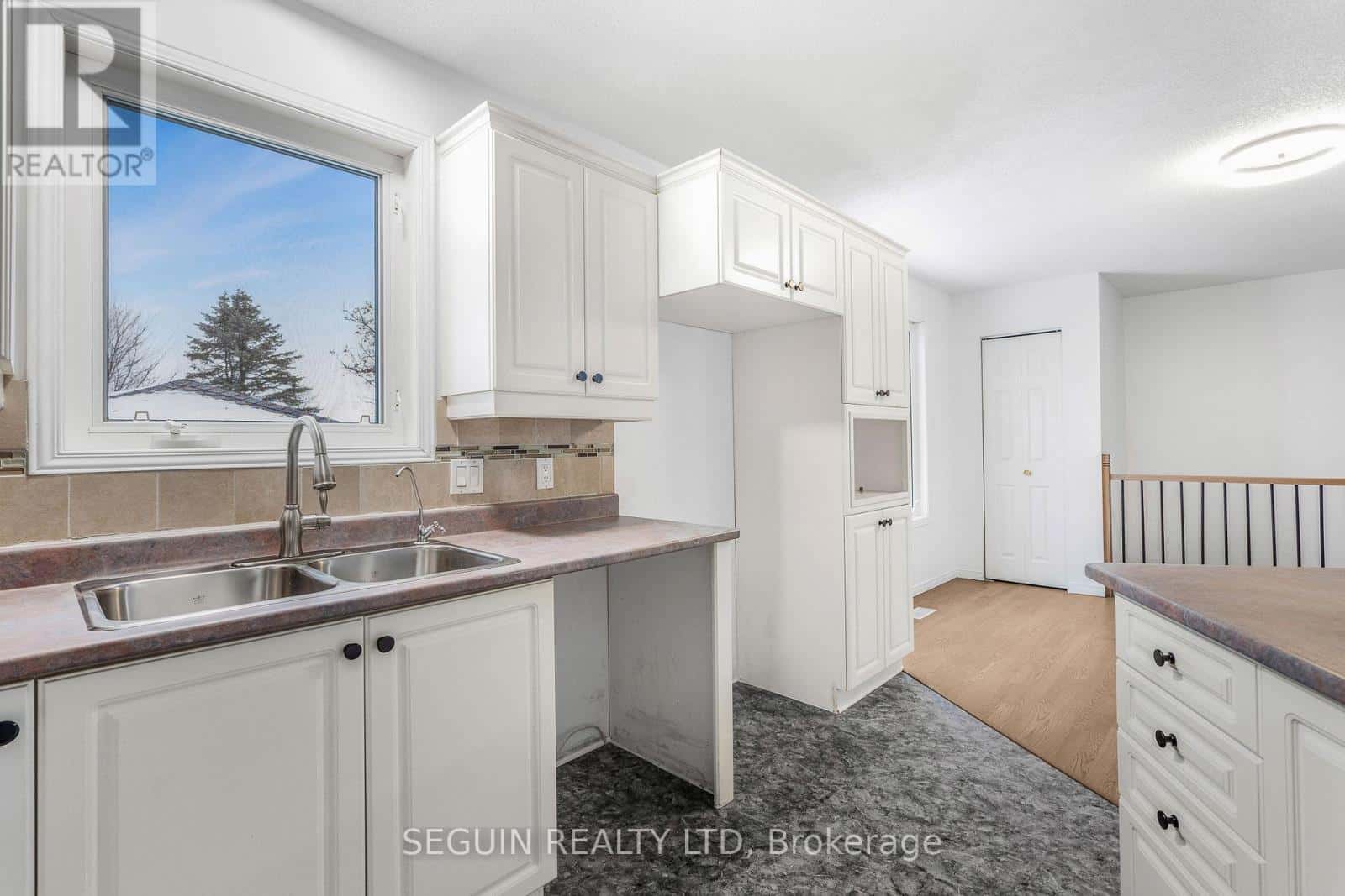 3704 PATTEE ROAD E — Hawkesbury, Ontario - Photo 5 of 76