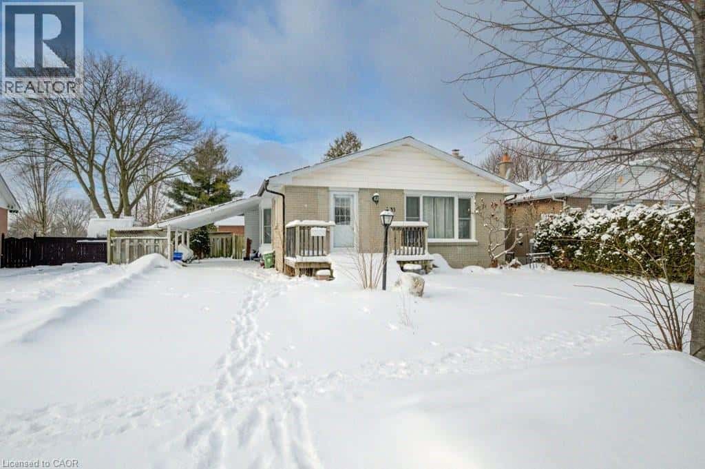 33 GARLAND Crescent — London, Ontario - Photo 2 of 82