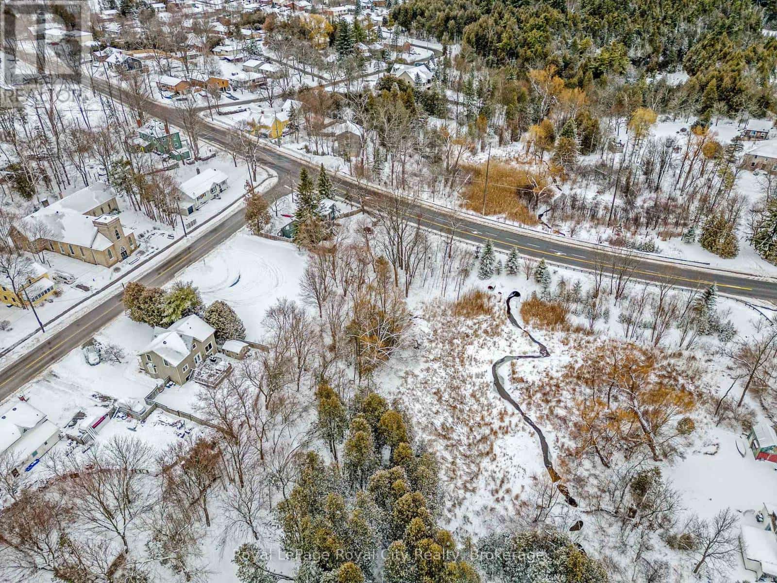 112 HARRIS STREET — Guelph/Eramosa (Rockwood), Ontario - Photo 4 of 16