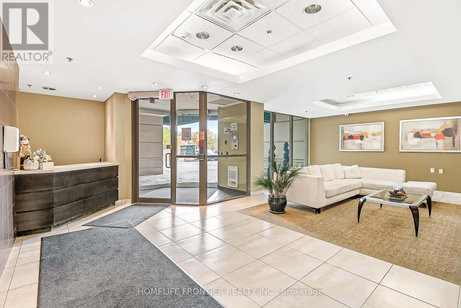 201 - 920 SHEPPARD AVENUE W — Toronto (Bathurst Manor), Ontario - Photo 2 of 68