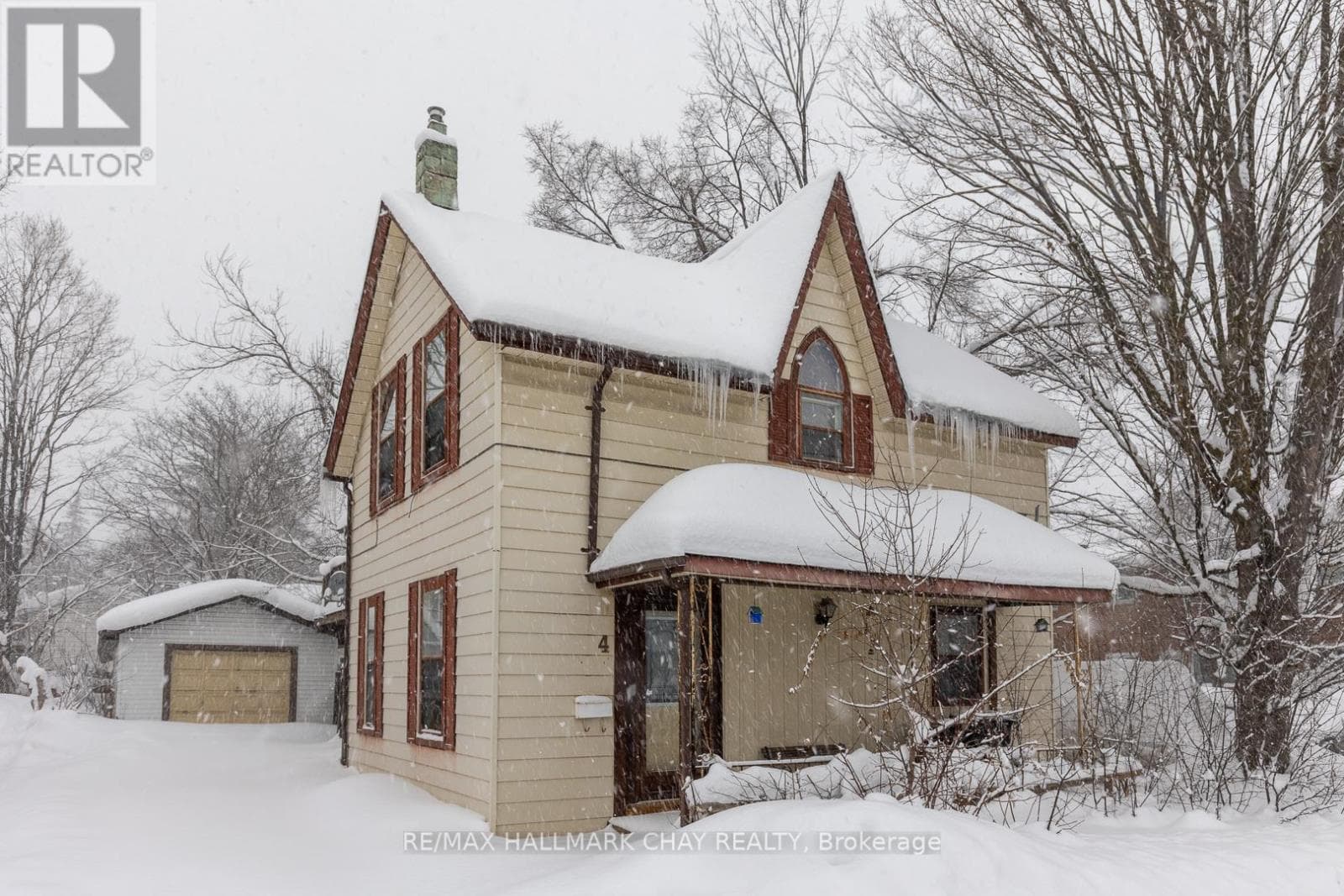 4 EAST STREET — Barrie (Wellington), Ontario - Main photo