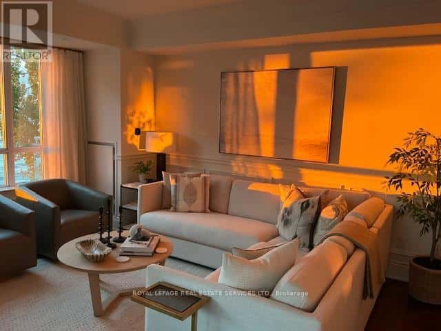 327 - 3500 LAKESHORE ROAD W — Oakville (BR Bronte), Ontario - Photo 3 of 48