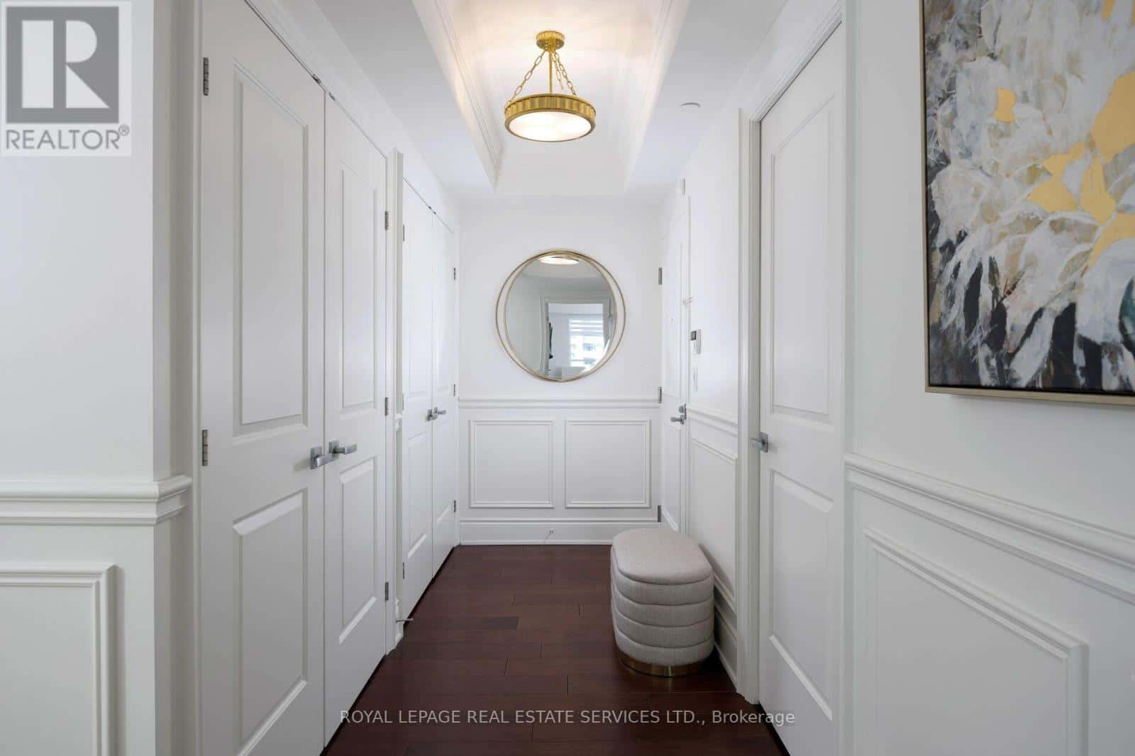 327 - 3500 LAKESHORE ROAD W — Oakville (BR Bronte), Ontario - Photo 4 of 48