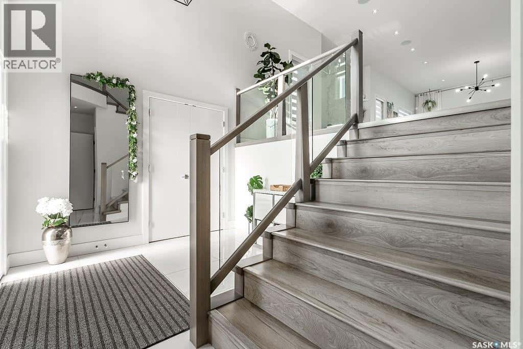 511 Burgess CRESCENT — Saskatoon, Saskatchewan - Photo 4 of 49