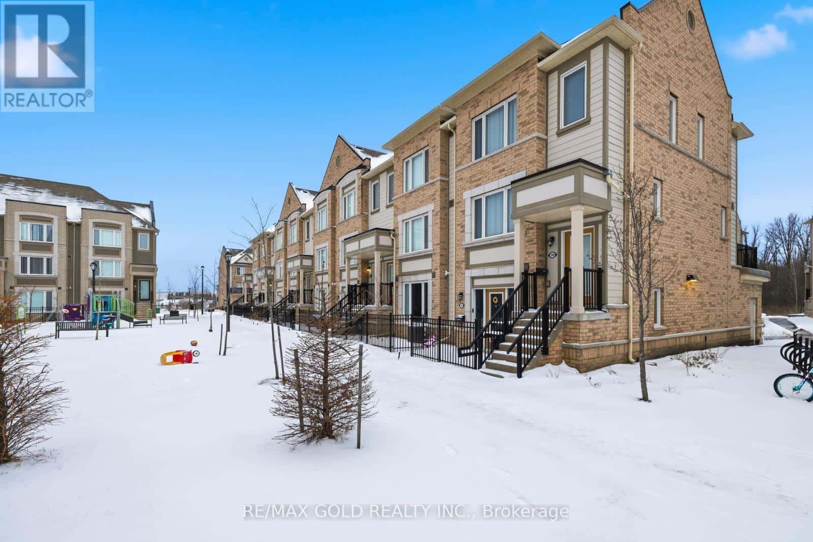 144 - 1 BECKENROSE COURT — Brampton (Brampton West), Ontario - Photo 2 of 41