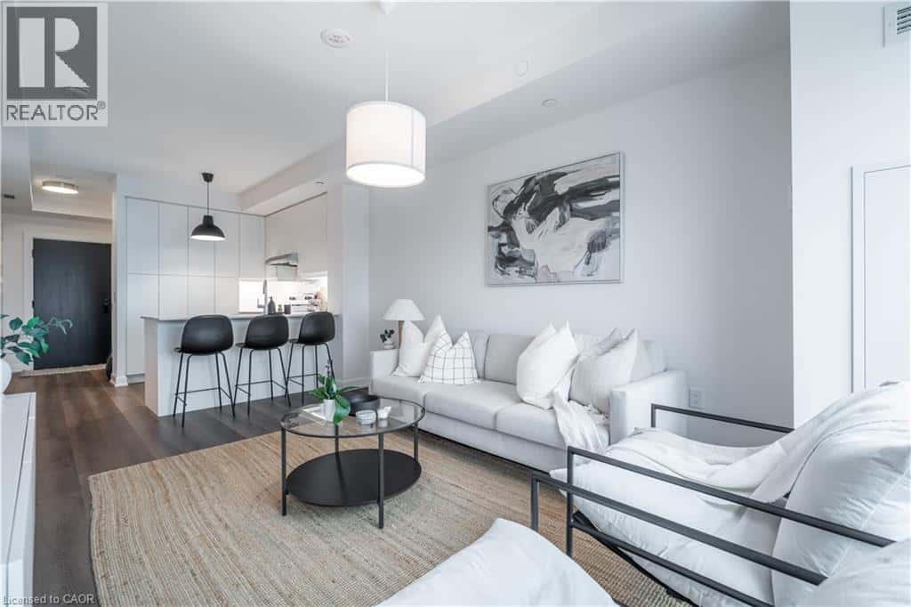 3200 WILLIAM COLTSON Avenue Unit# 411 — Oakville, Ontario - Photo 5 of 30