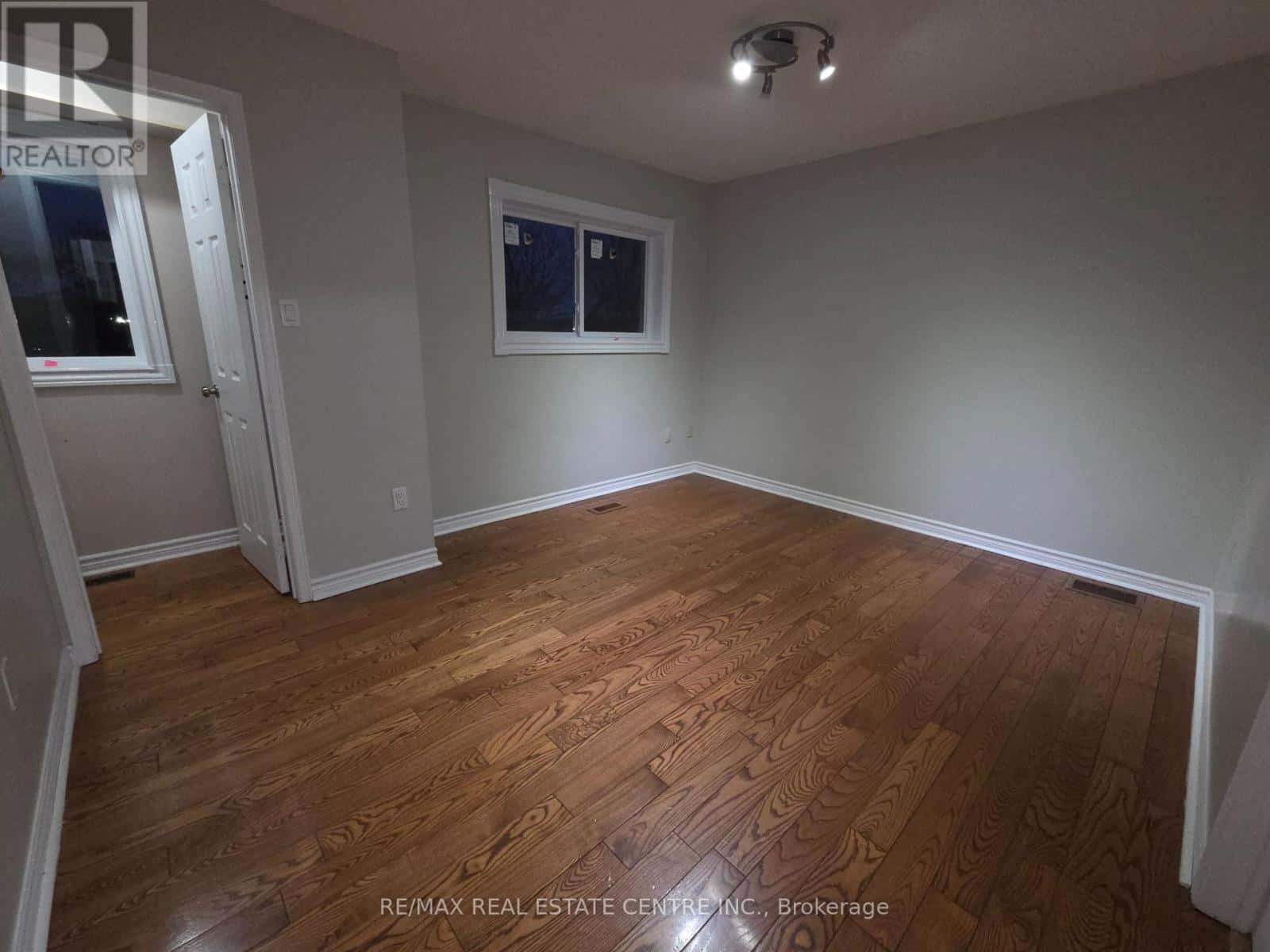 Mississauga (Lisgar) — Mississauga (Lisgar) - Photo 4 of 15