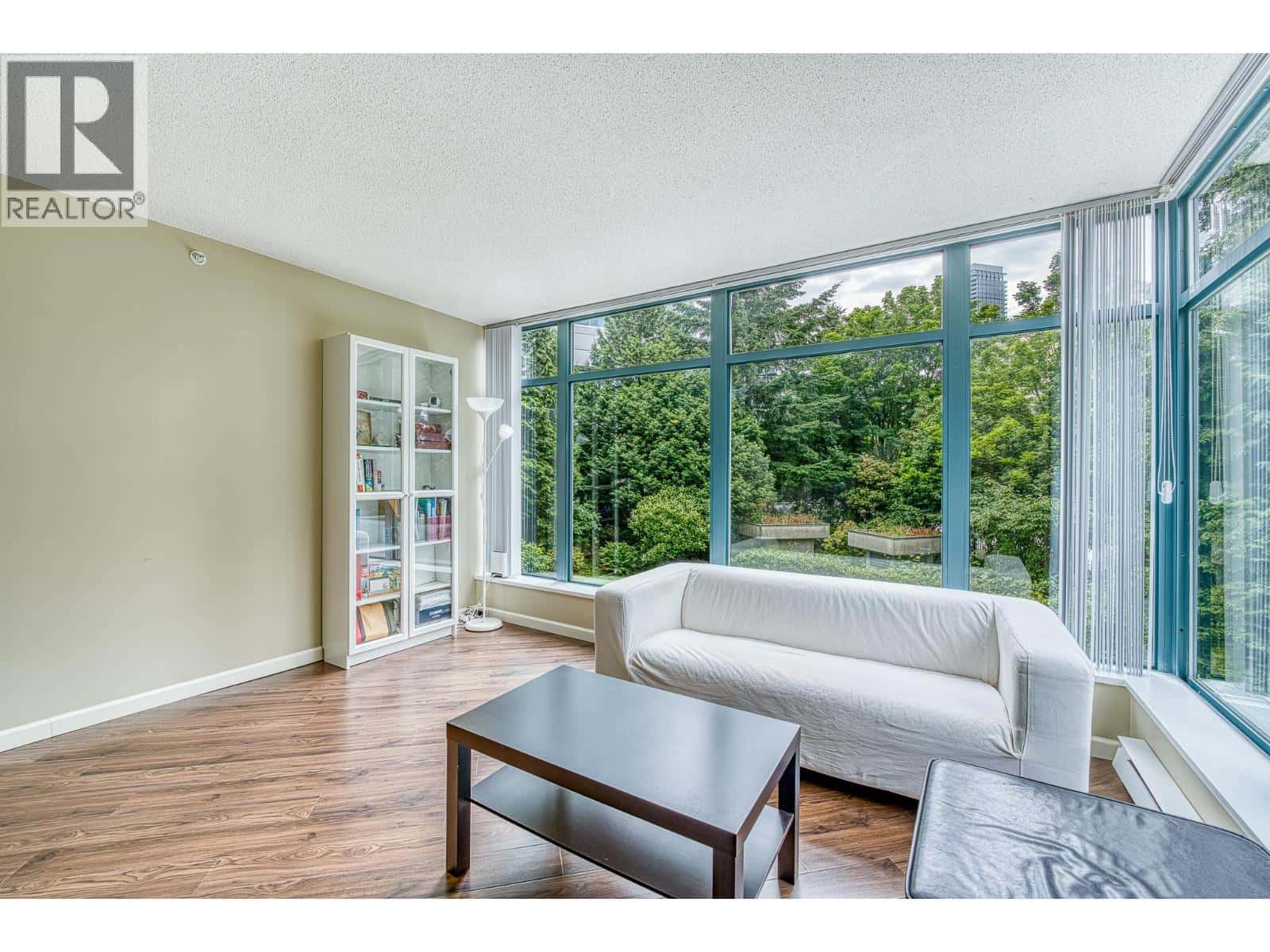 206 4505 HAZEL STREET — Burnaby, British Columbia - Photo 5 of 17