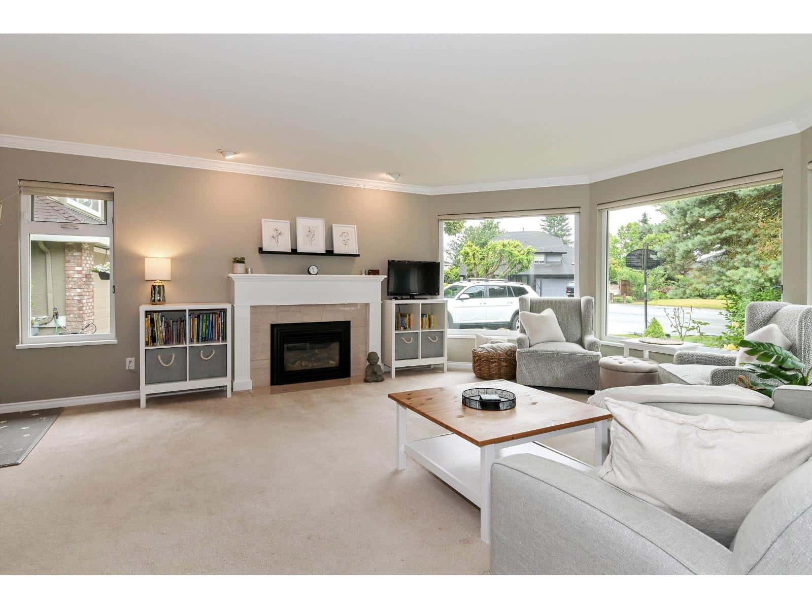 16333 79 AVENUE — Surrey, British Columbia - Photo 3 of 33