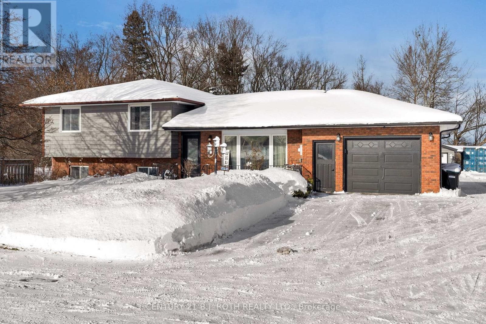 5812 COUNTY RD 90 — Springwater, Ontario - Main photo