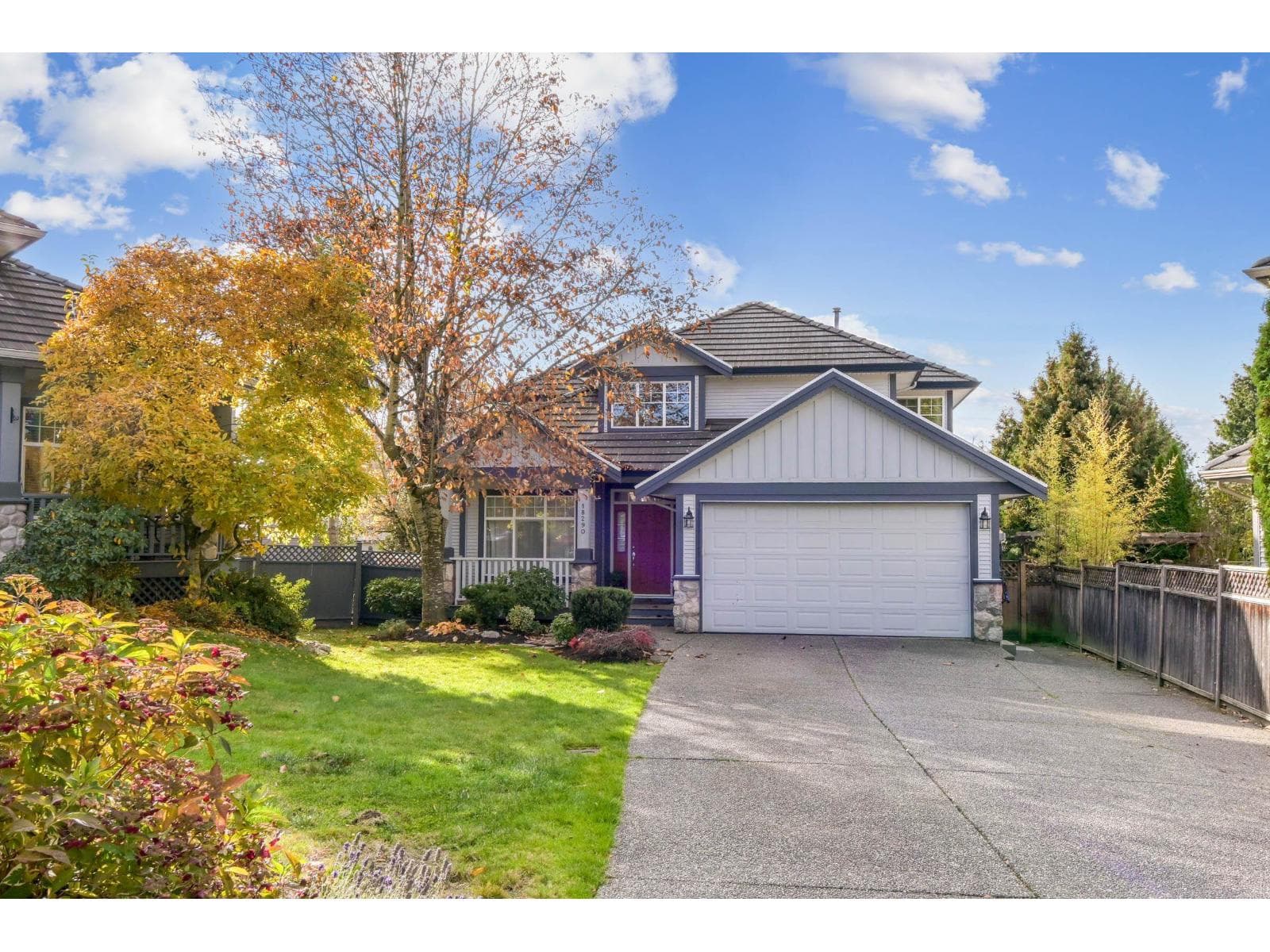 18290 CLAYTONWOOD CRESCENT — Surrey, British Columbia - Main photo