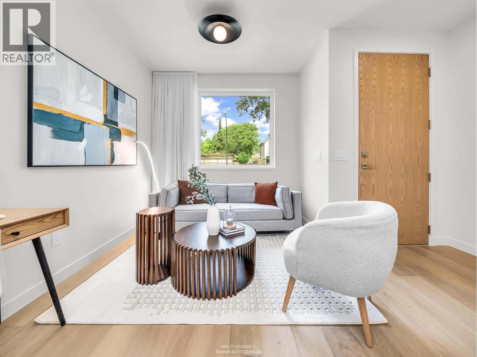 1 1120 E 23RD AVENUE — Vancouver, British Columbia - Photo 4 of 39