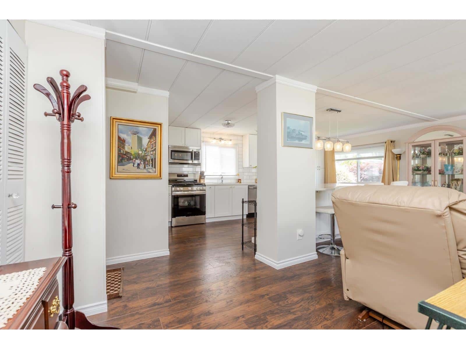 251 1840 160 STREET — Surrey, British Columbia - Photo 4 of 31