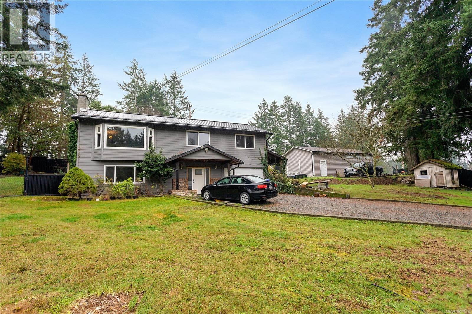 2209 Morland Rd — Nanaimo, British Columbia - Main photo