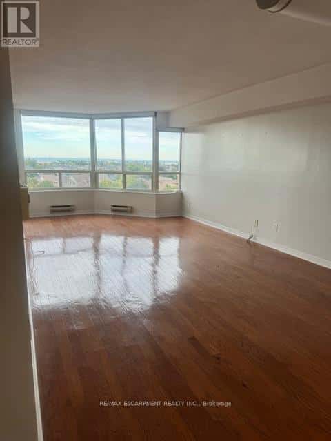 606 - 495 HIGHWAY 8 — Hamilton (Stoney Creek) - Photo 4 of 24