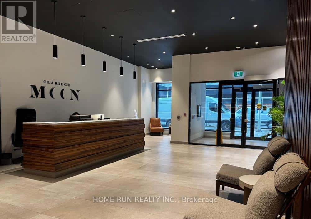 2411 - 340 QUEEN STREET — Ottawa, Ontario - Photo 2 of 12