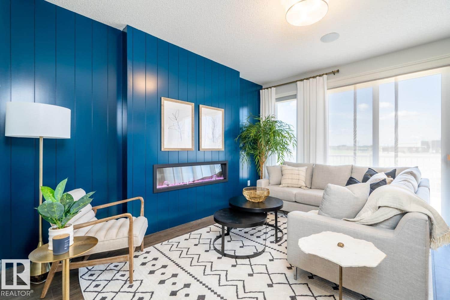 18166 73A ST NW - Photo 4 of 24, Edmonton, Alberta