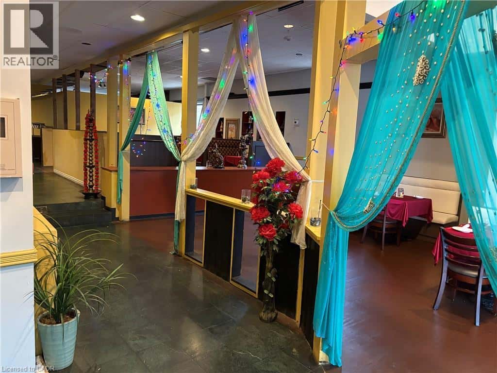 Brantford — Brantford - Photo 3 of 6