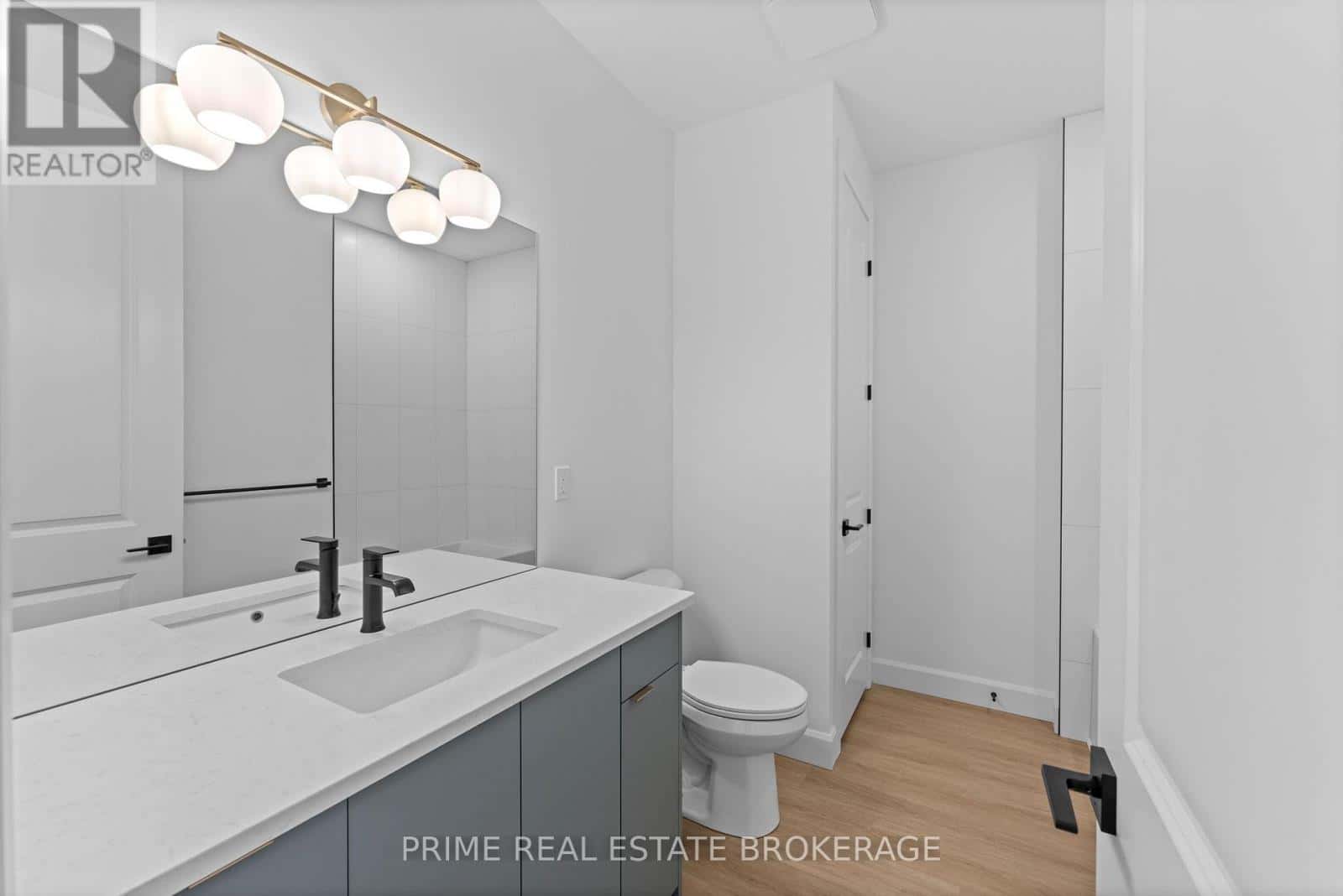 1 - 110 COASTAL CRESCENT — Lambton Shores (Grand Bend), Ontario - Photo 4 of 38