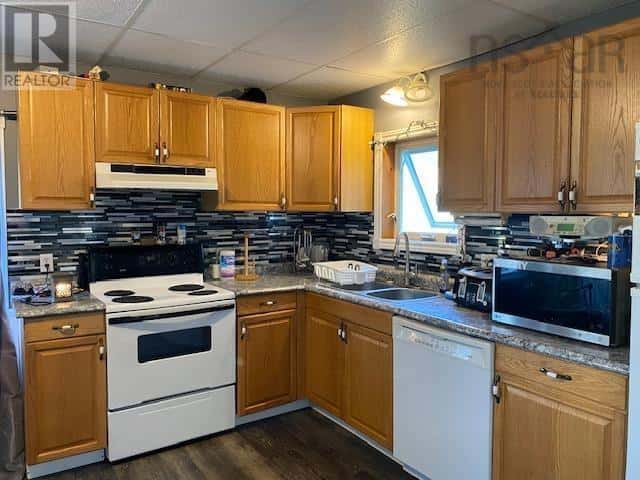 53 Ocean Ave — Dominion, Nova Scotia - Photo 2 of 17