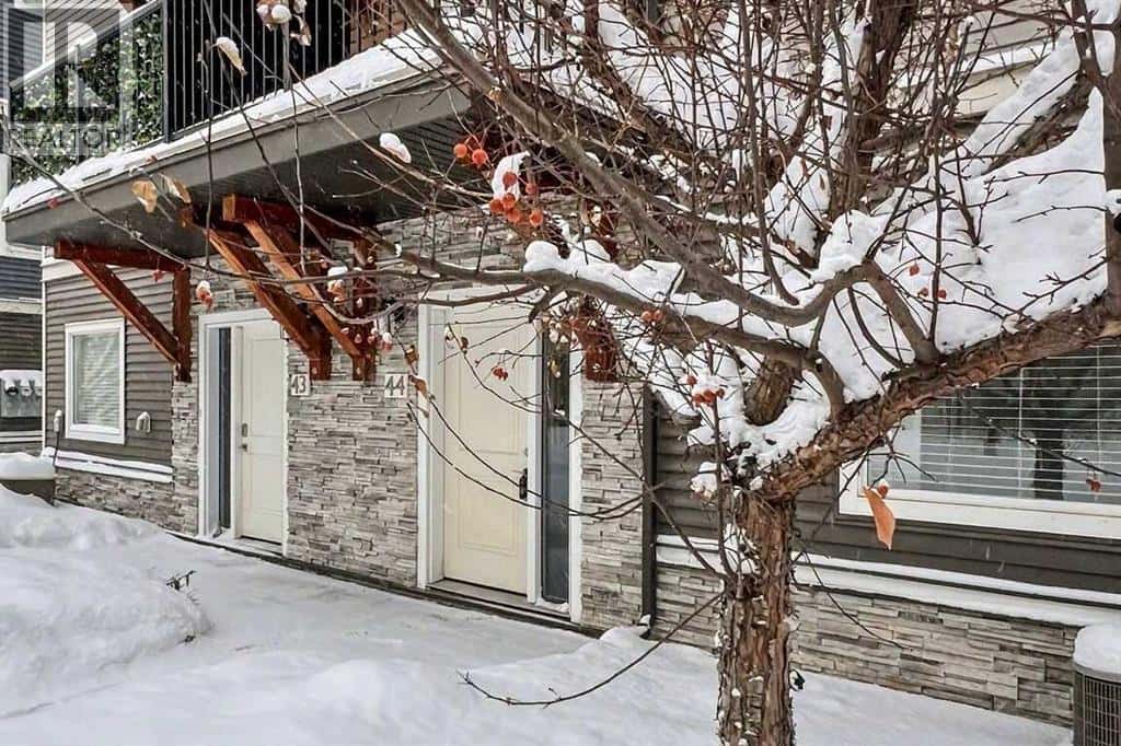 44, 141 Fontaine Crescent — Fort McMurray, Alberta - Photo 4 of 40