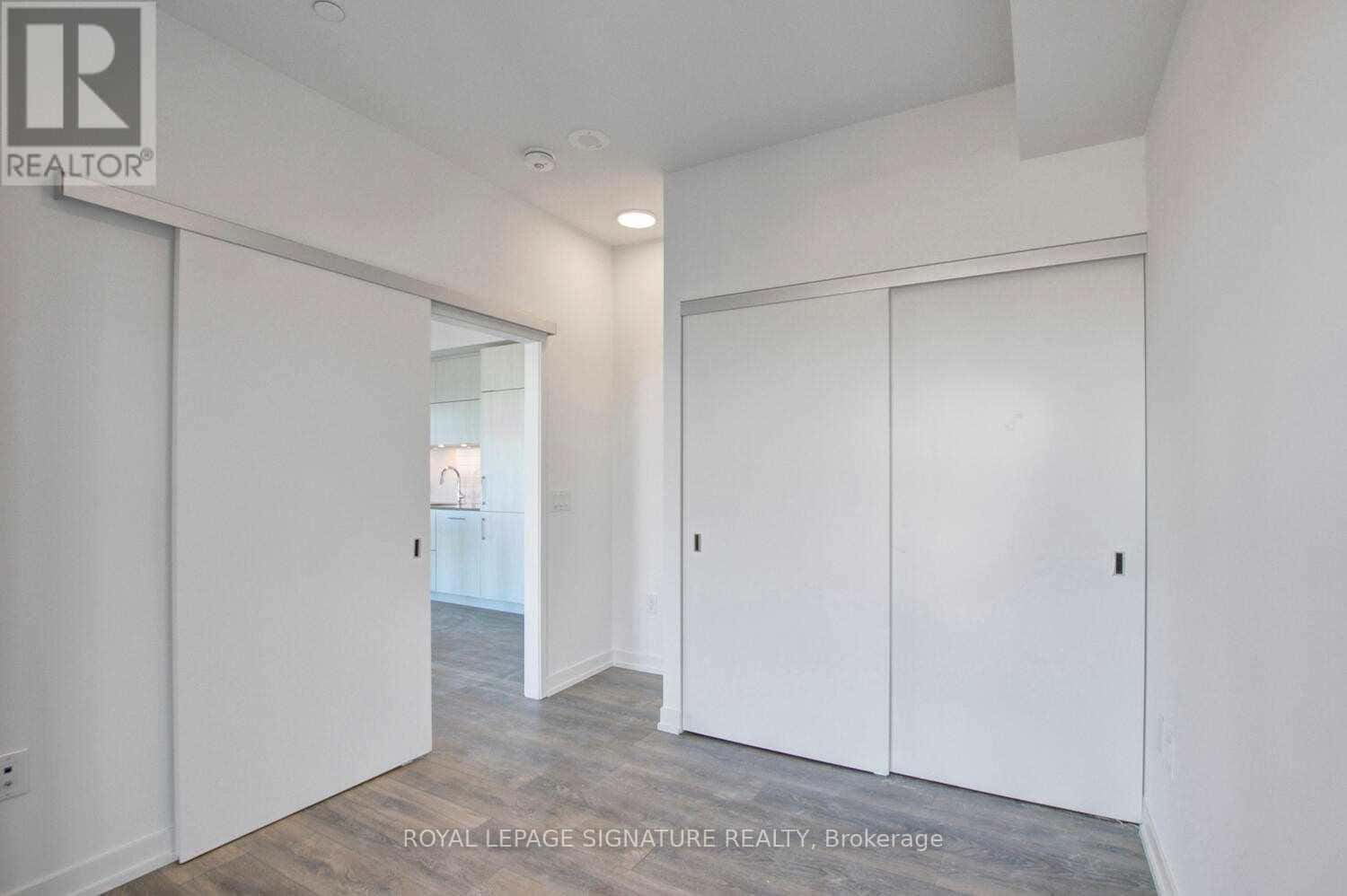 Toronto (Waterfront Communities) — Toronto (Waterfront Communities) - Photo 4 of 24