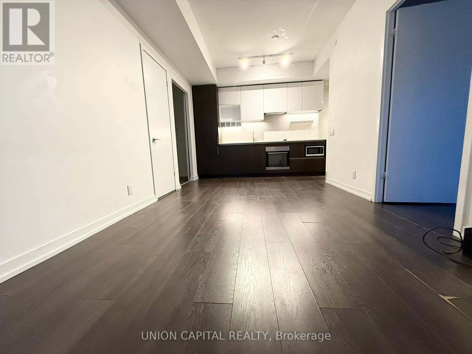 Vaughan (Vaughan Corporate Centre) — Vaughan (Vaughan Corporate Centre) - Photo 2 of 17