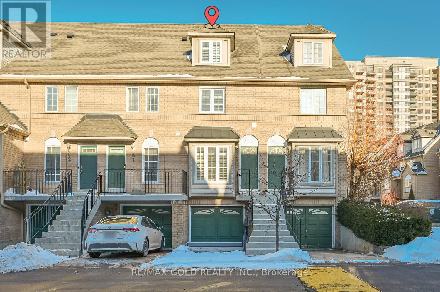 60 - 80 STRATHAVEN DRIVE — Mississauga (Hurontario), Ontario - Main photo