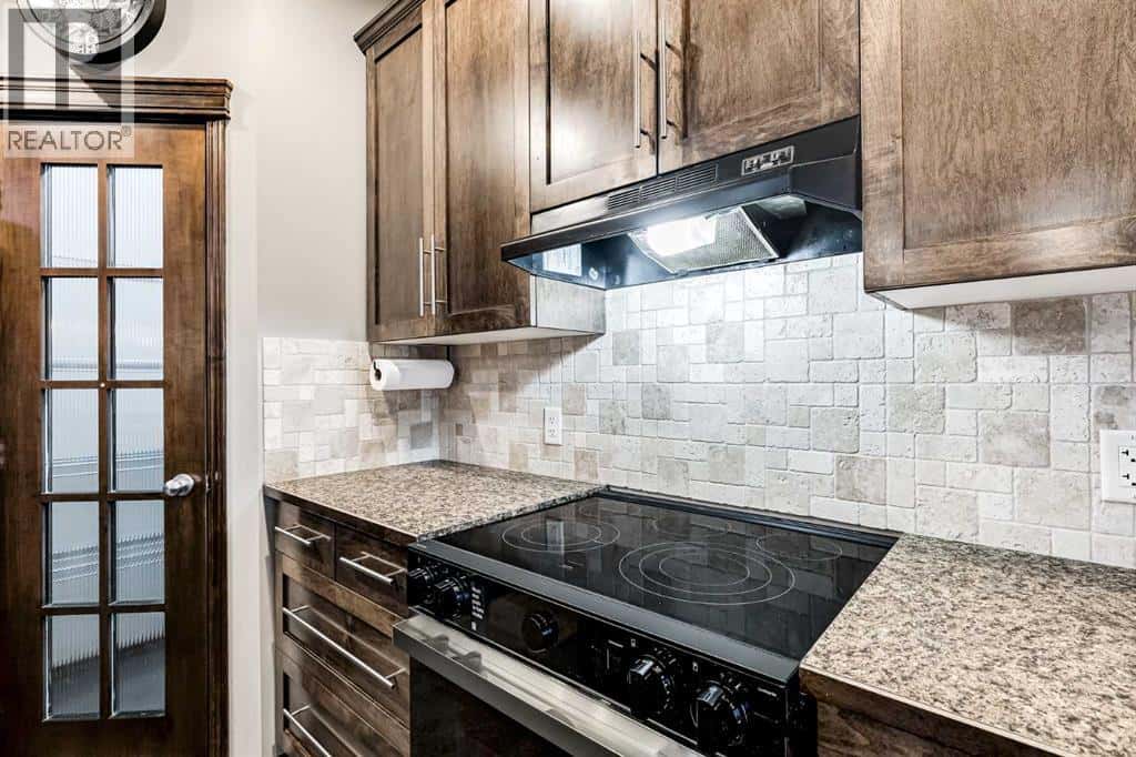 Calgary — Calgary - Photo 5 of 38