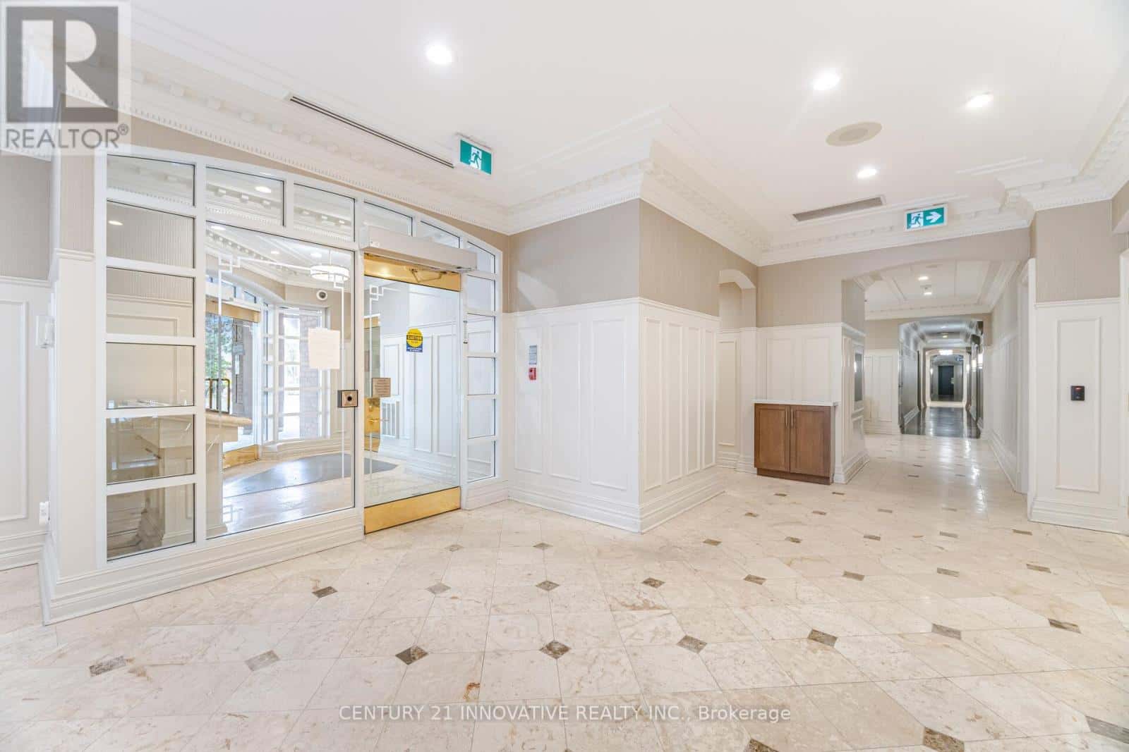 117 - 88 GRANDVIEW WAY — Toronto (Willowdale East), Ontario - Photo 4 of 24