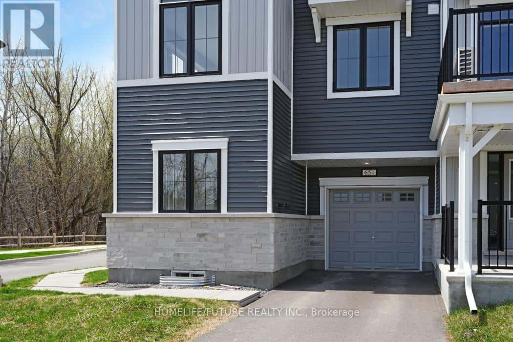 651 CYGNUS STREET — Ottawa, Ontario - Photo 5 of 36