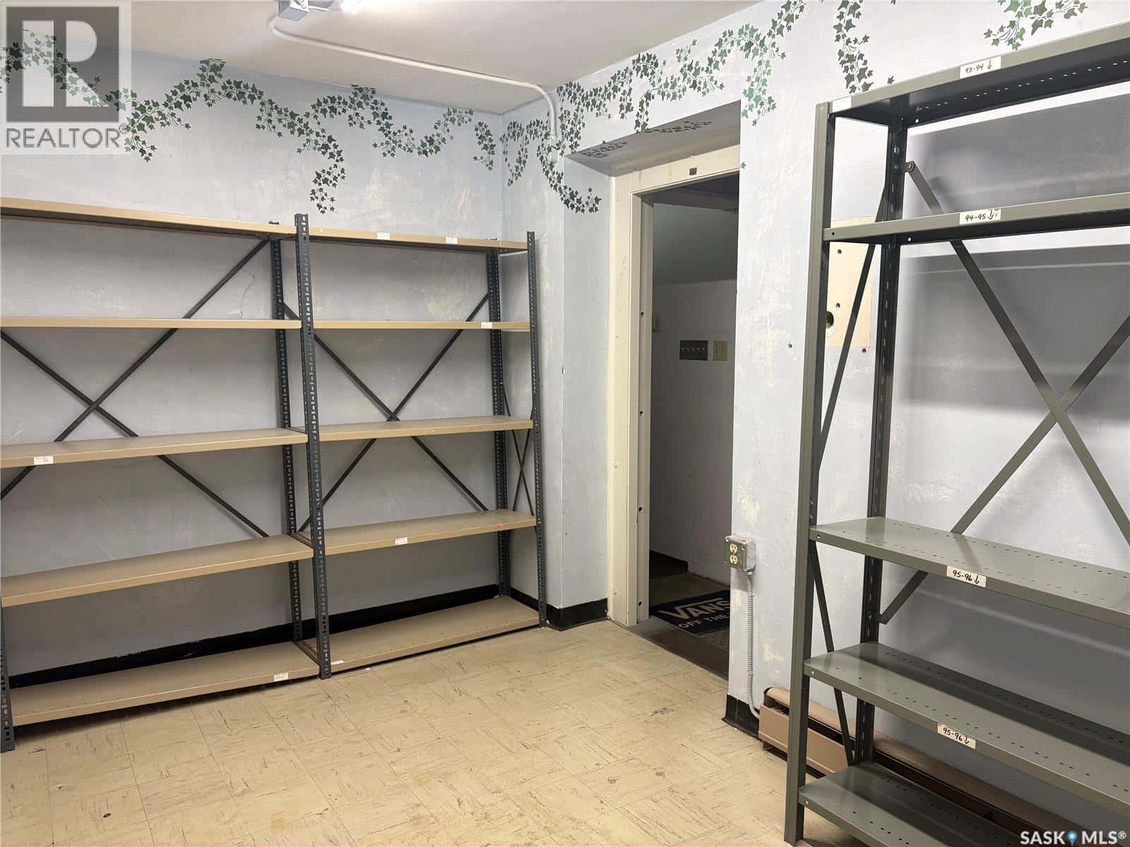 318 Main STREET N — Moose Jaw - Photo 5 of 18