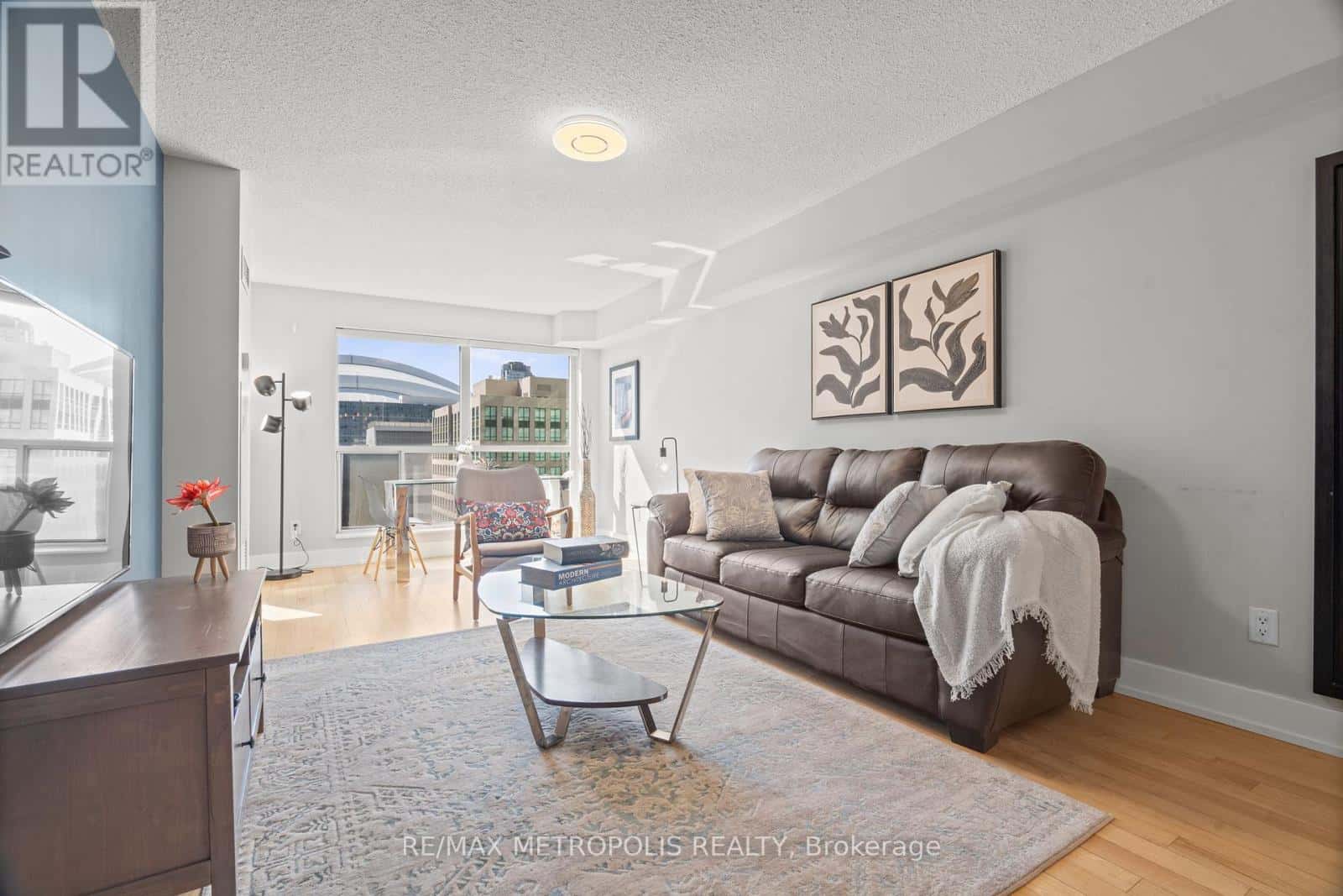 Toronto (Waterfront Communities) — Toronto (Waterfront Communities) - Photo 3 of 39