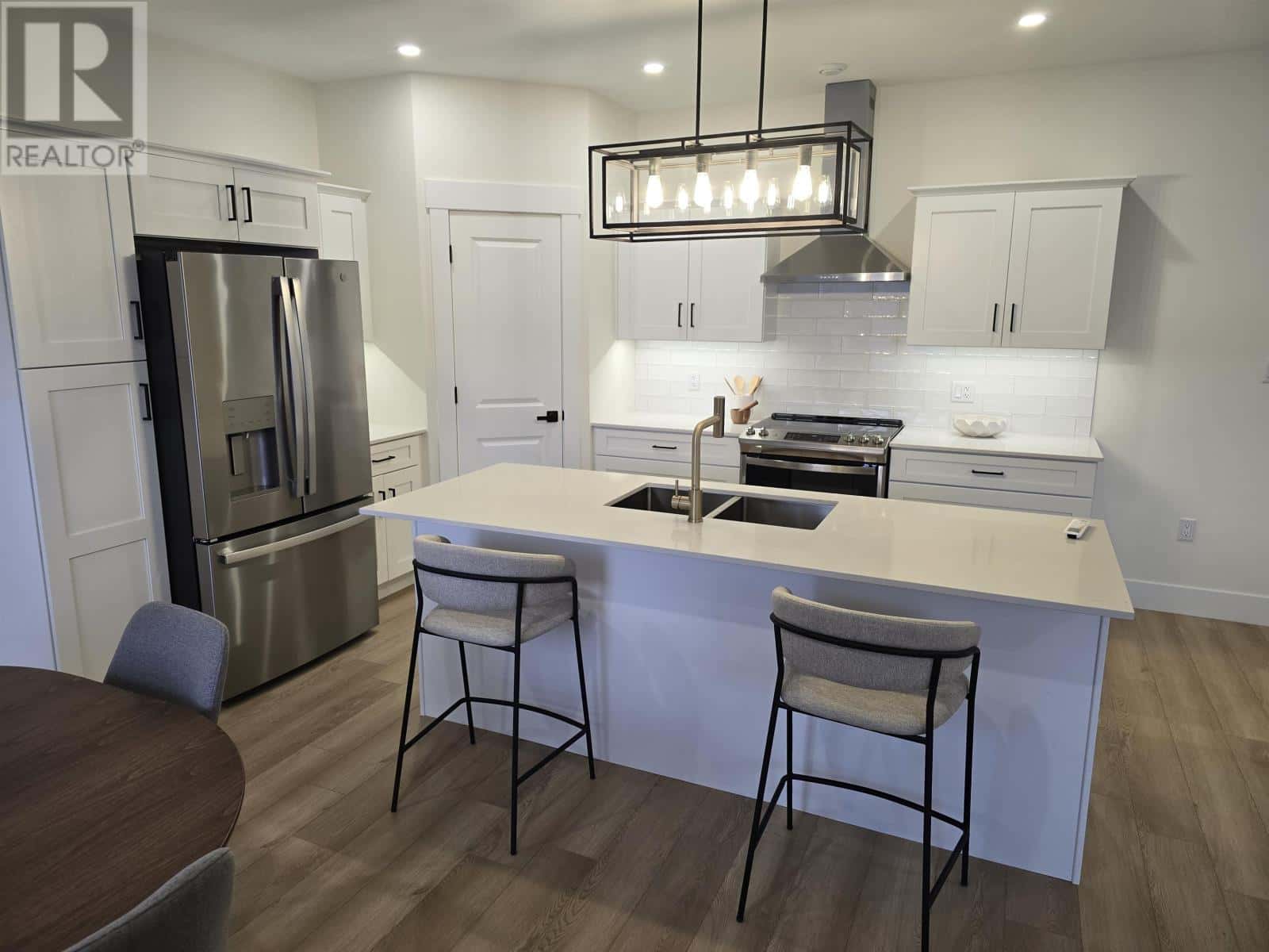 140 STANMOL Drive — Charlottetown, Prince Edward Island - Photo 2 of 21