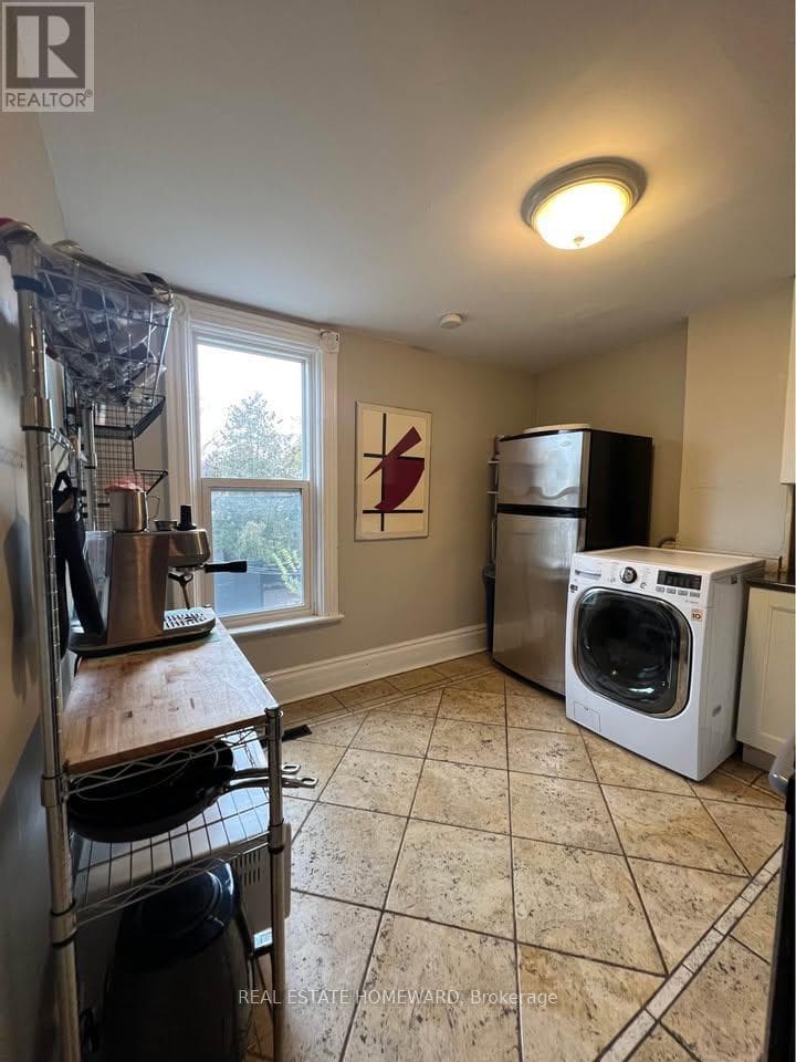 Toronto (Trinity-Bellwoods) — Toronto (Trinity-Bellwoods) - Main photo