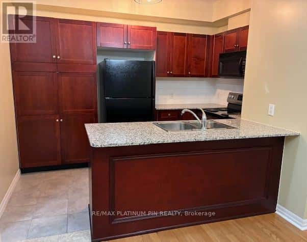 501 - 1359 RATHBURN ROAD E — Mississauga (Rathwood), Ontario - Photo 3 of 13