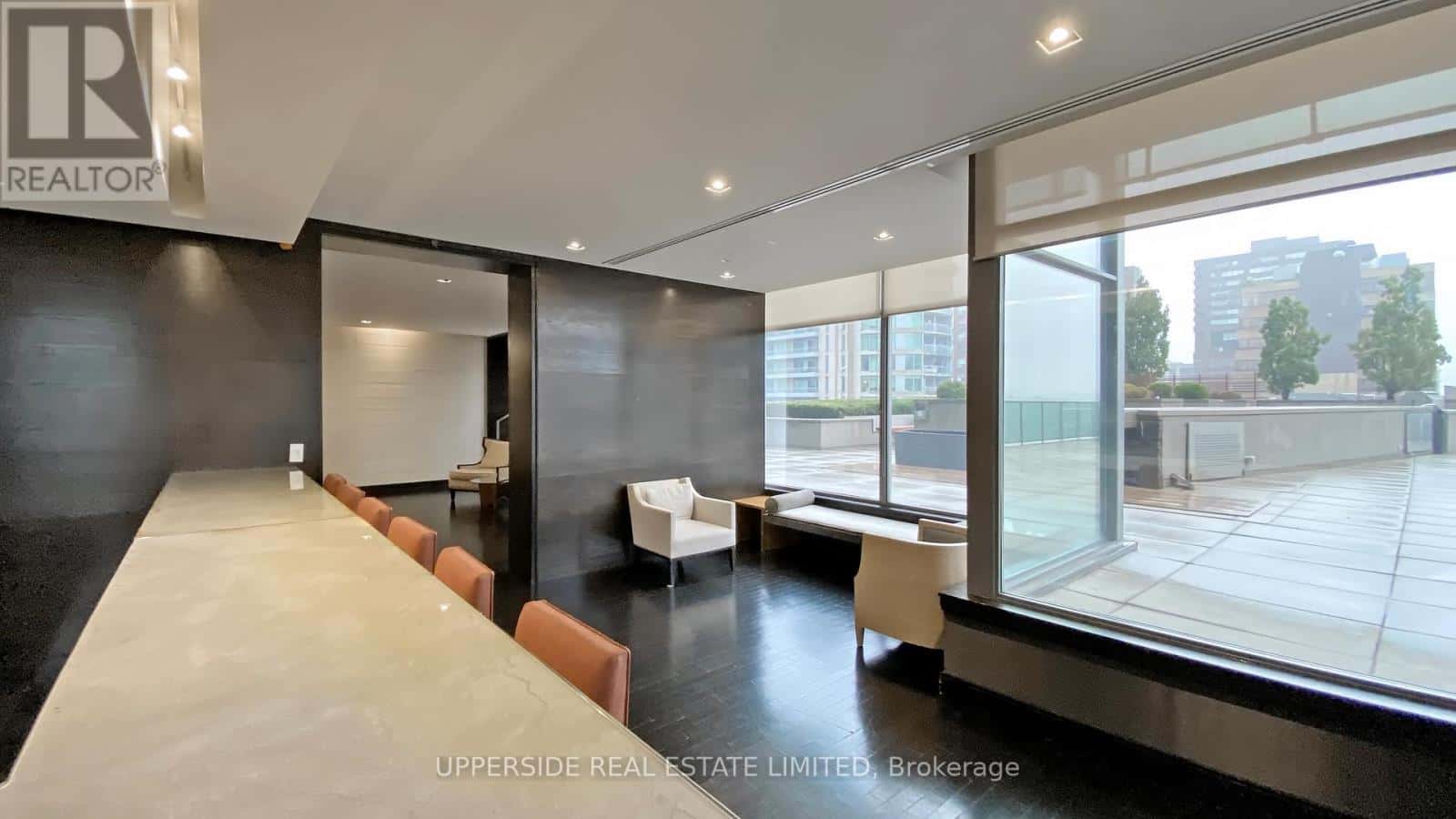 Toronto (Annex) — Toronto (Annex) - Photo 3 of 36