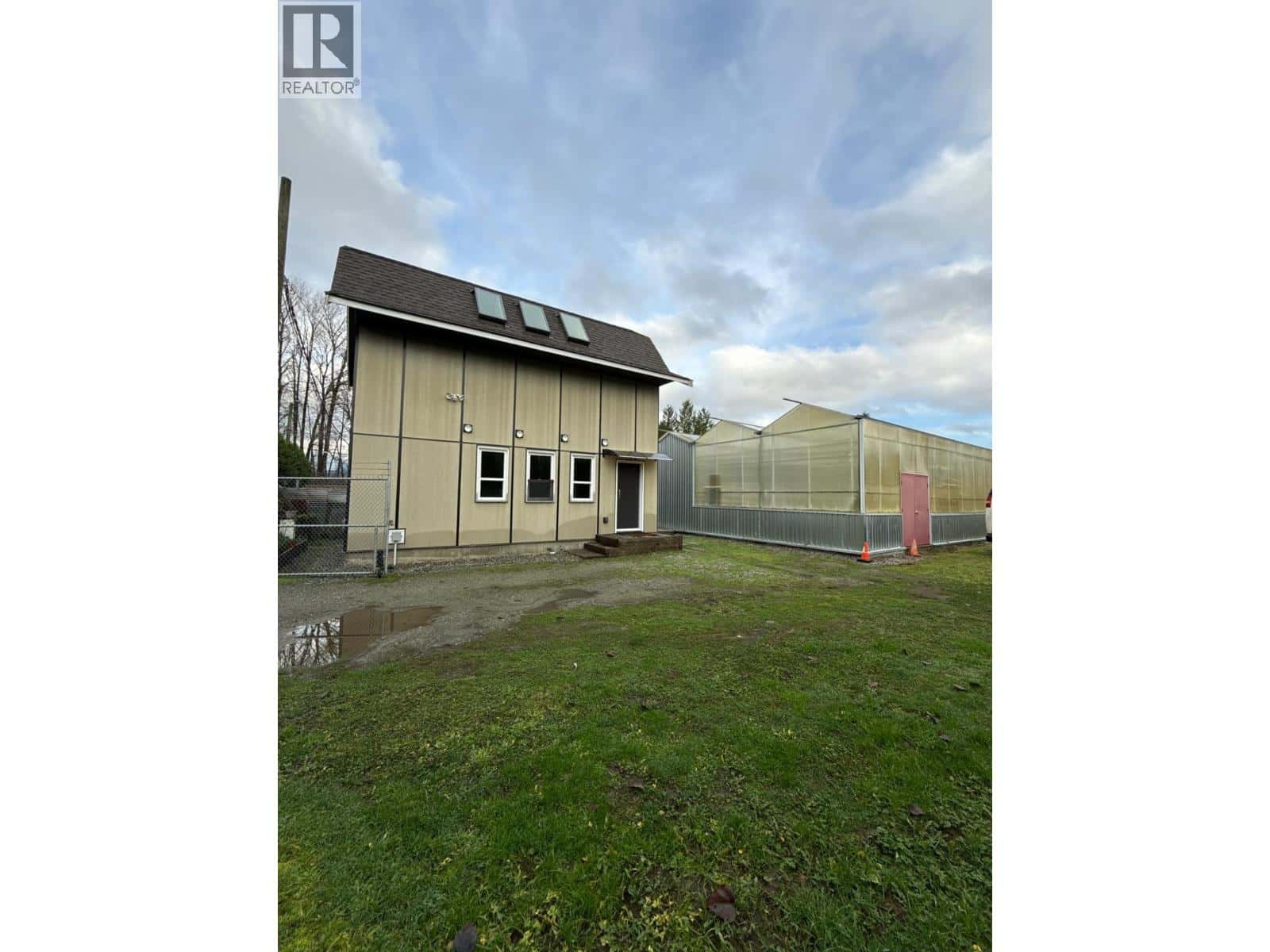 17430 KENNEDY ROAD — Pitt Meadows, British Columbia - Photo 5 of 23