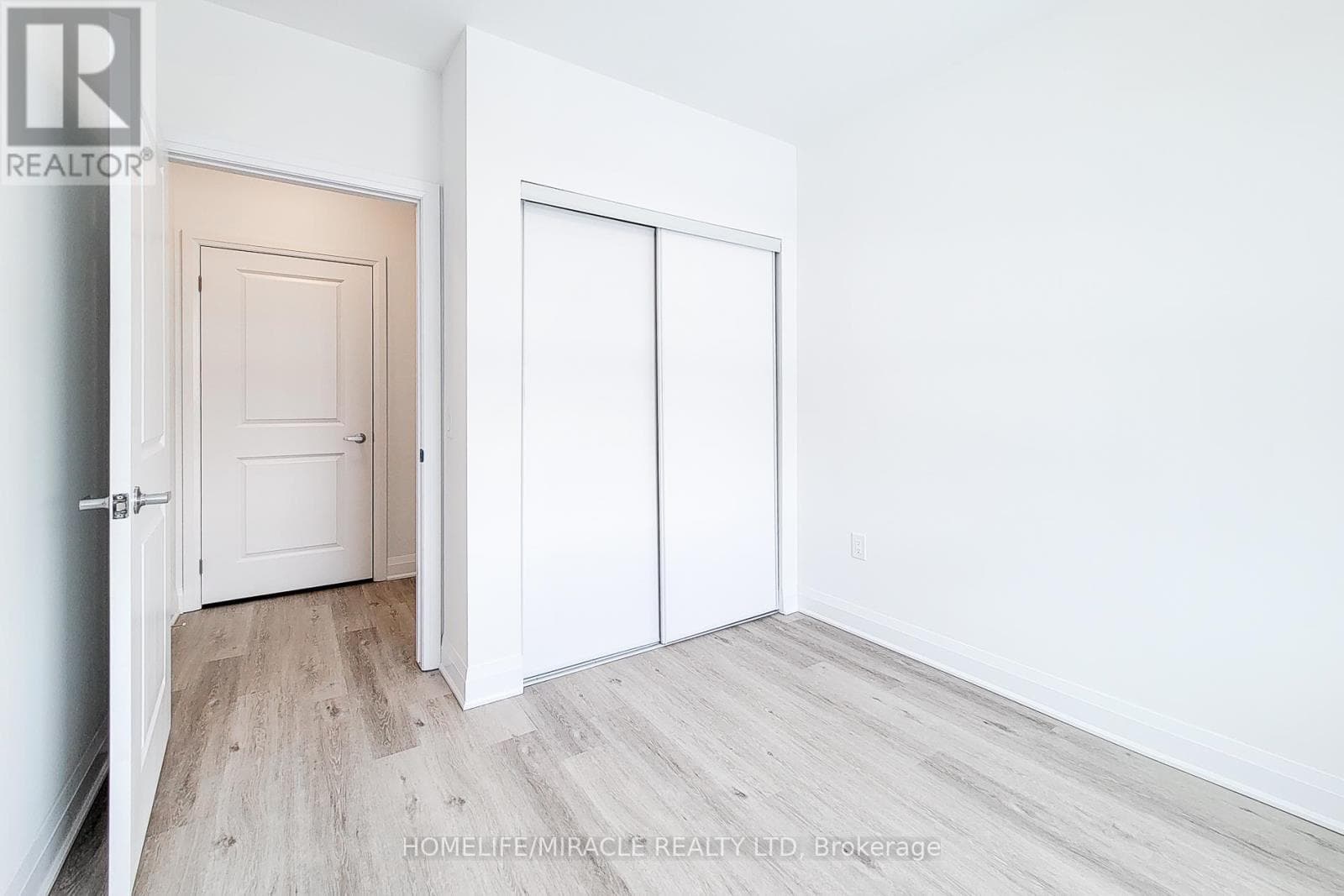 Hamilton (Stoney Creek) — Hamilton (Stoney Creek) - Main photo