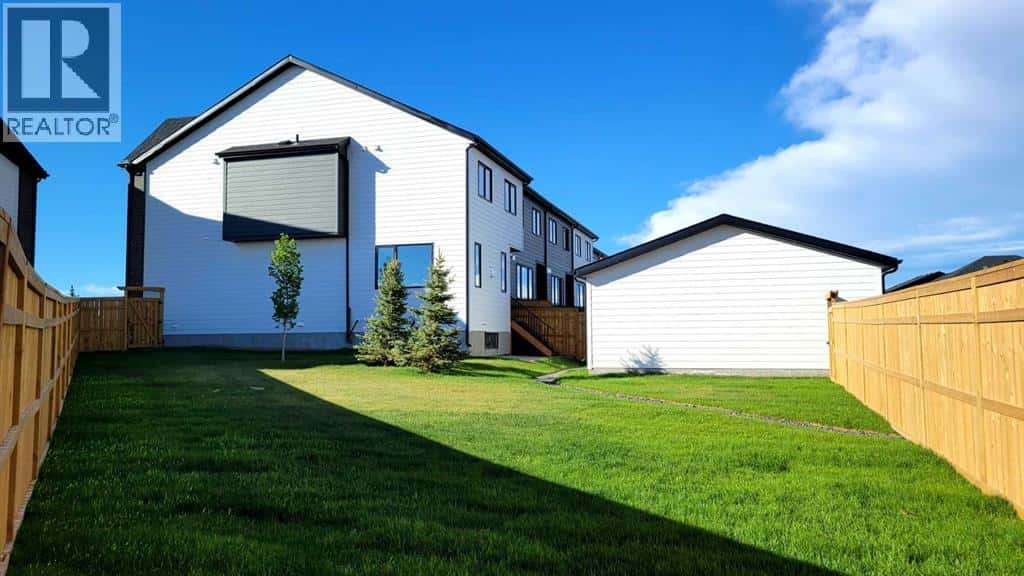 1125 Sailfin Heath — Rural Rocky View County, Alberta - Photo 4 of 42