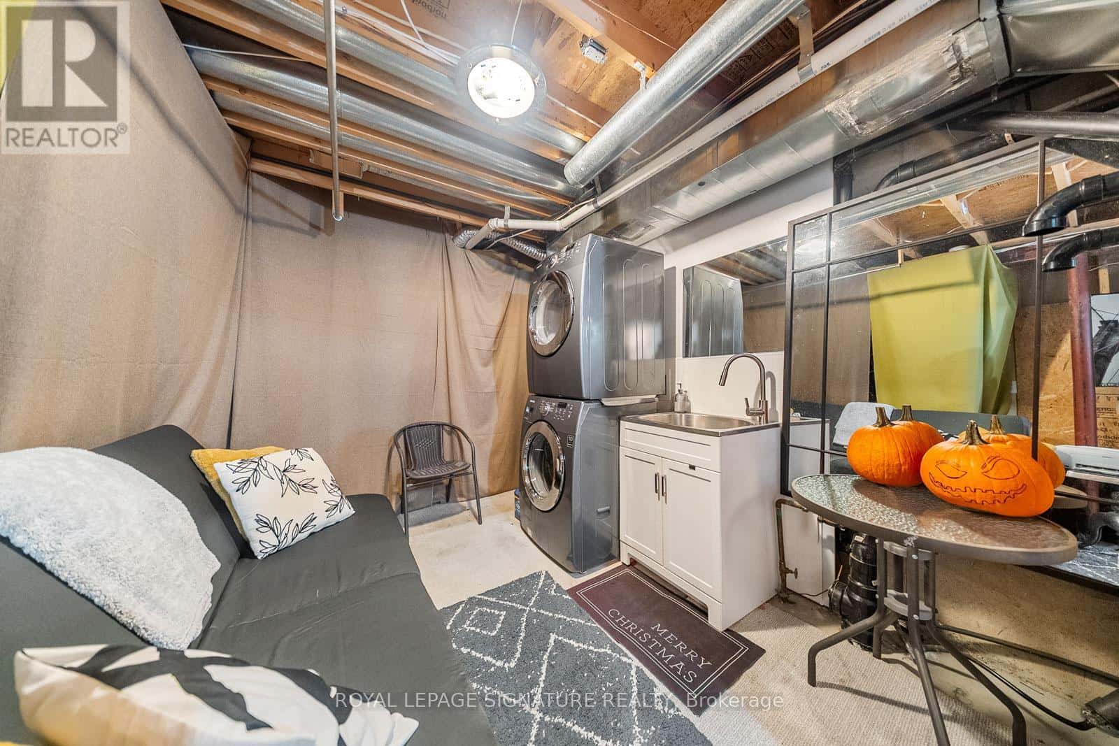 Brampton (Brampton West) — Brampton (Brampton West) - Photo 5 of 31