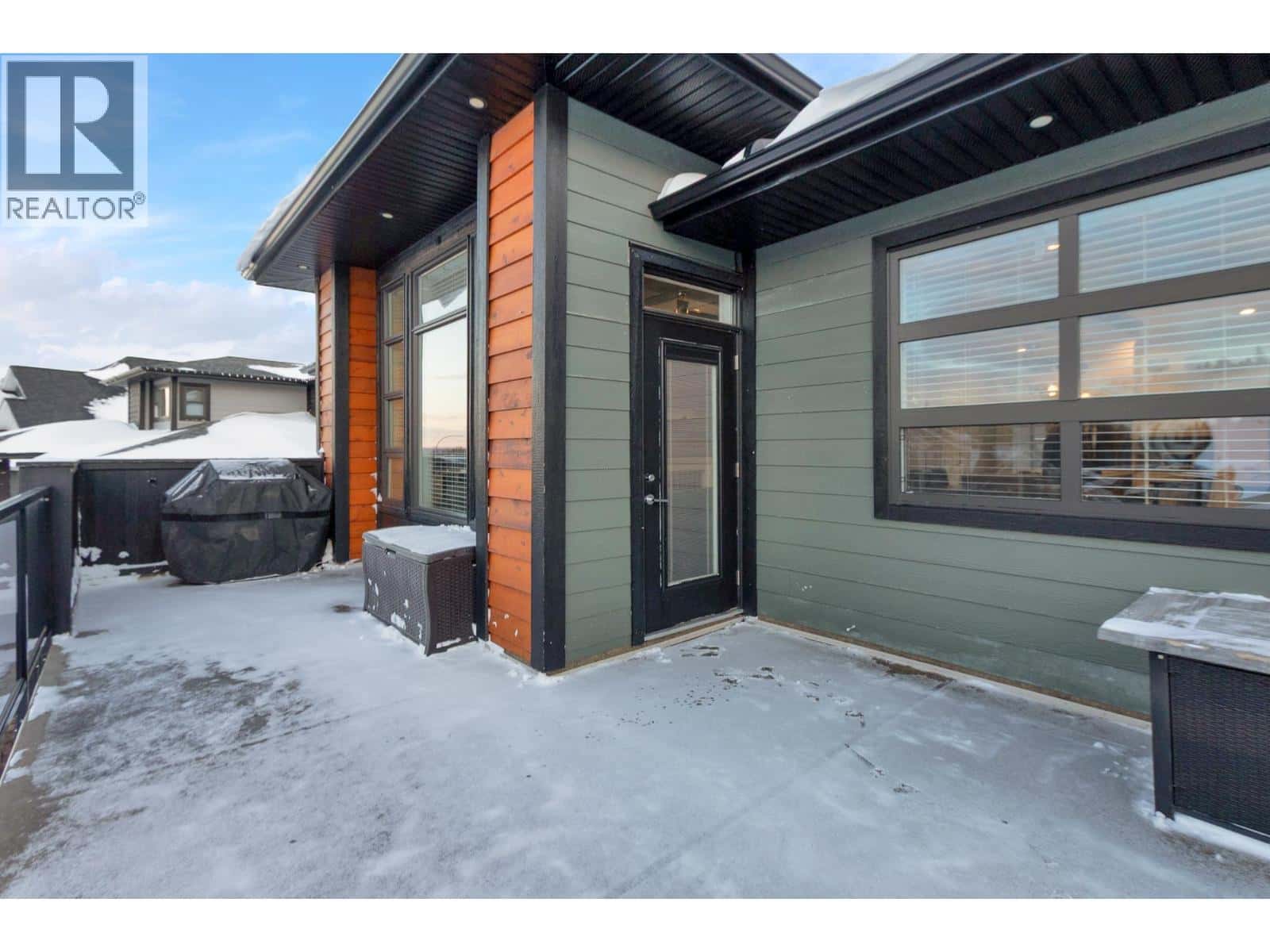 4711 GANNETT ROAD — Prince George, British Columbia - Photo 4 of 40