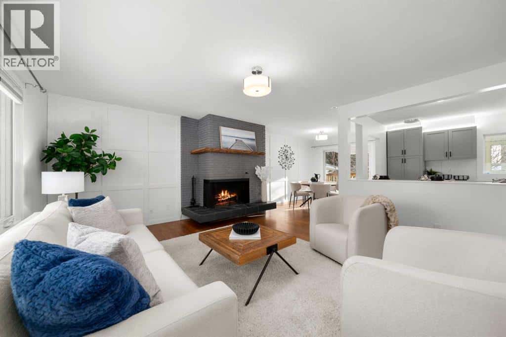 3251 Bearspaw Drive NW — Calgary, Alberta - Photo 5 of 44