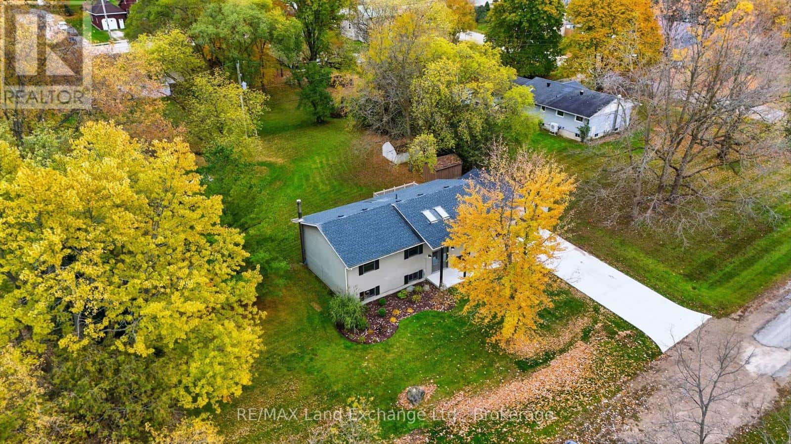 25 DIRSTIEN STREET N — Brockton, Ontario - Photo 5 of 50