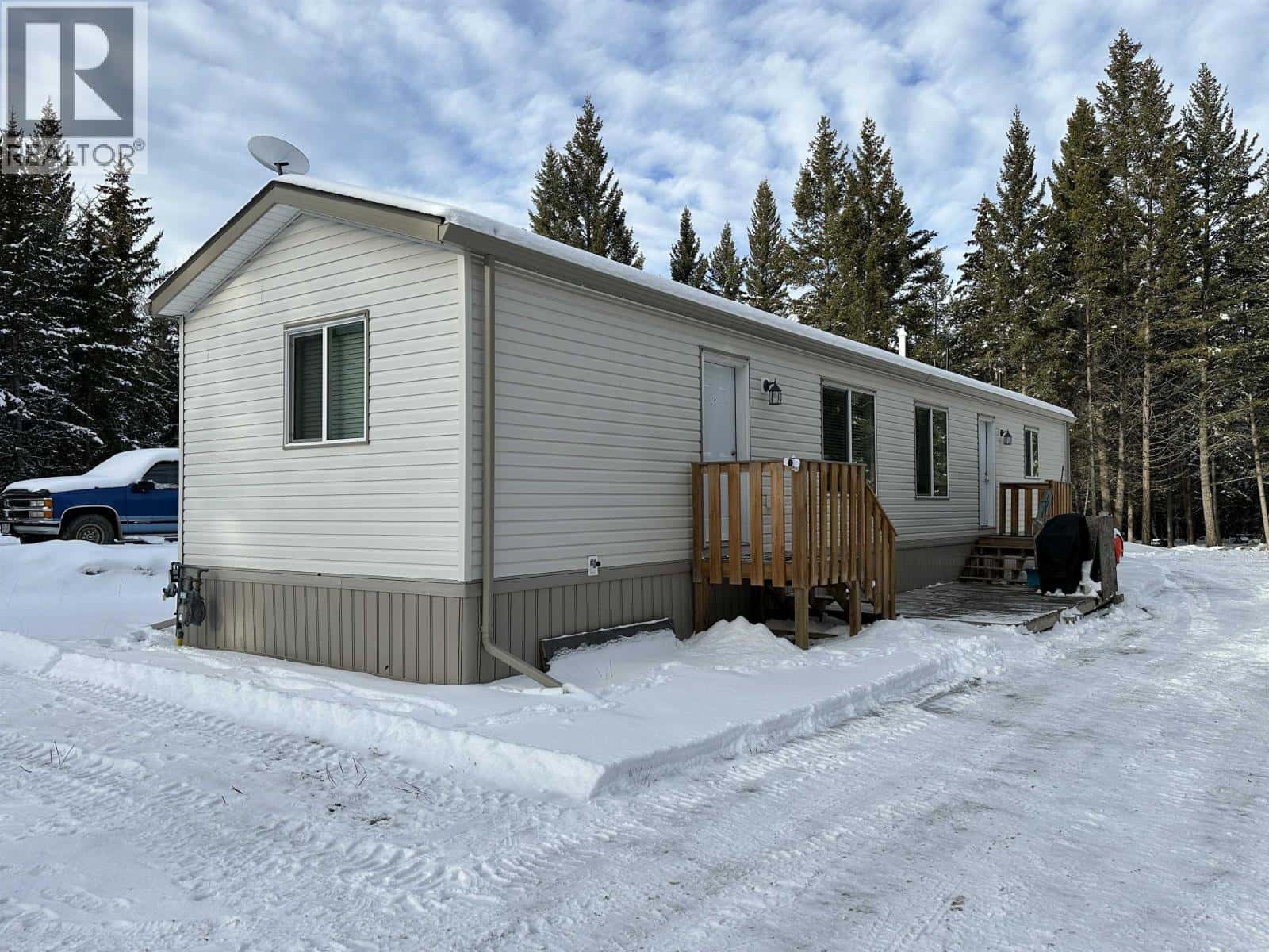 6159 LONE BUTTE-HORSE LAKE Road